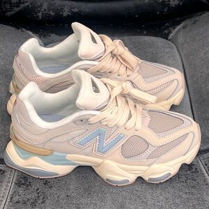 MEN’S New Balance 9060 Ivory Cream Sand